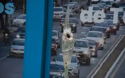 58 paradas de colectivos destrozadas en la Capital: ya hay denuncias y buscan a los responsables