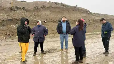 La lluvia no dio tregua en Caleta Olivia, pero los barrios periféricos resistieron