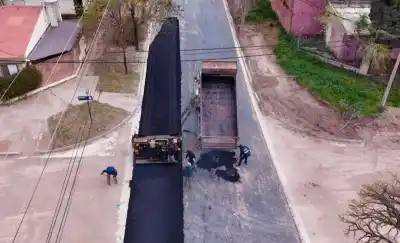 El barrio Plan 5.000 cambió para siempre: adiós a las calles de tierra