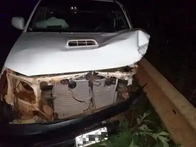 Esquivó una camioneta en la ruta 211 y terminó incrustado en el guardarraíl