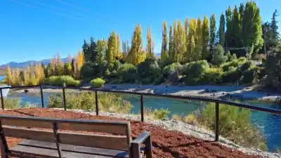 Mil plazas, pesca todo el año y una fiesta nacional: el plan de Dina Huapi que sorprendió en la FIT
