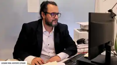 Simuló un operativo policial para entrar a robar, pero lo que encontró la policía después lo complicó todo
