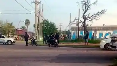 Disparo policial en salida de boliche: un joven herido y dos oficiales lesionados tras pelea