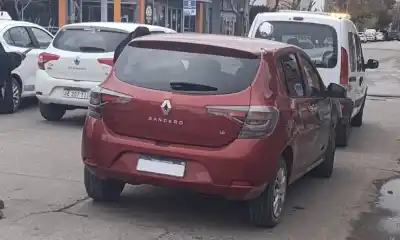 Le pidió un viaje por la app, pero la historia terminó en Sarmiento y Don Bosco