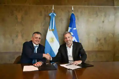 Entre Ríos firma con YPF: la arena que todos quieren y el detalle que casi nadie vio