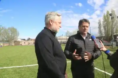Una cancha de fútbol 8 que se hizo esperar 40 años: la fecha que confirmó el intendente
