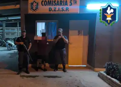 Caminaba tranquilo por San Cayetano: lo que salió del sistema biométrico lo dejó sin escape
