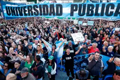 Docentes universitarios paran 72 horas: el dato que cambia el salario que esperan cobrar