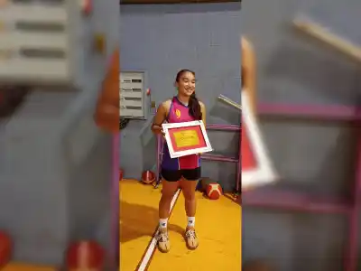 Volvió a casa con la medalla: la locura que vive la misionera de 13 años que ya es MVP de la Selección