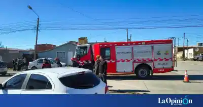 Bomberos y Camuzzi en la Escuela 83: dos versiones, un mismo dato que no cierra