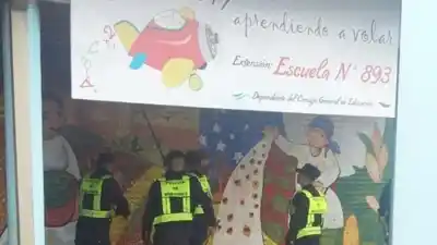 Se llevaron hasta las rejas del NENI 2017 y la comisaría está a una cuadra