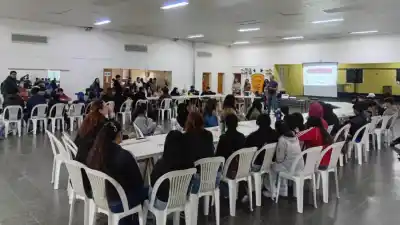 Jóvenes del sur pampeano se sentaron a hablar de lo que casi nadie nombra