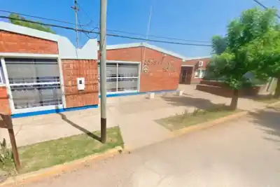 La buscó en plena calle, sacó un cable y la atacó: lo que encontró la Policía a pocas cuadras