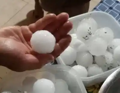 El cielo se desplomó sobre tres pueblos de Corrientes y lo que quedó en el camino obliga a extremar cuidados