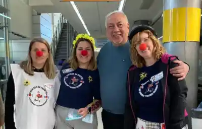 Entraron con narices rojas al CIS Banda y lo que pasó en la sala de espera sorprendió a todos