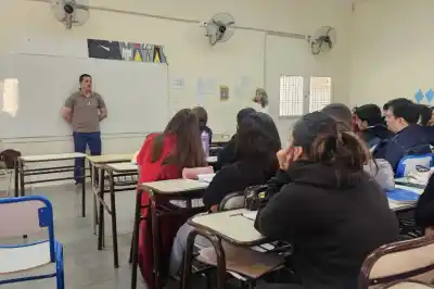 Alumnos de Unión armaron su propia Cámara de Diputados y ya definieron los temas que van a debatir