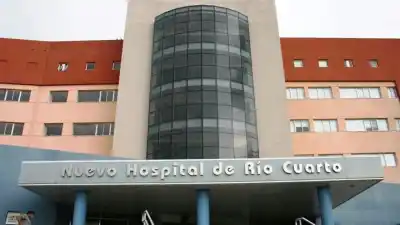 Un joven de 21 años pelea por su vida tras recibir un disparo en el sur de Río Cuarto