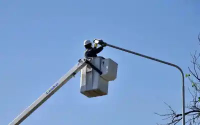 Destrozaron 500 luminarias en Tucumán y el municipio ya sabe dónde buscar