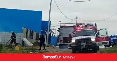 El fuego consumió la casa de chapa en Pampa Alta: adentro encontraron algo que nadie esperaba