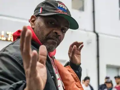 Hallan cuerpo de músico oculto en un pozo ciego tras una discusión violenta