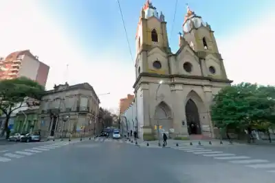 Paraná: cortan el tránsito en la Alameda por San Miguel y dos líneas de colectivos cambian su recorrido