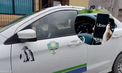 Taxistas y remiseros se unen en la comarca: qué hay detrás del acuerdo que niegan