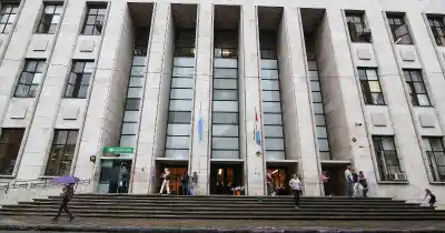 Una denuncia de abuso sexual contra un padre fue desestimada y ahora él lleva a juicio a su ex pareja