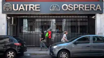Procesaron a un exsocio de Menem por contratos en una obra social intervenida: qué encontró la Justicia
