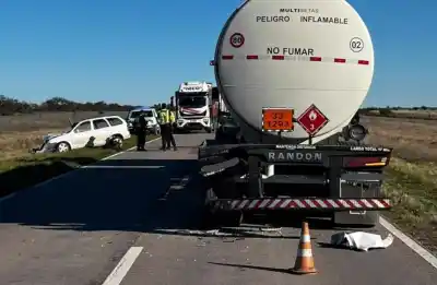 Un vecino de Cuchillo Co chocó contra un camión en la ruta 35: qué pasó después