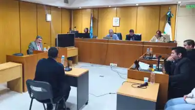 El ataque con navaja en una calle de Roca llegó a juicio: lo que declaró la víctima