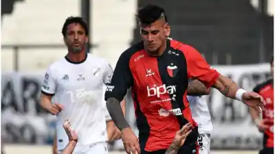 Colón mostró dos caras opuestas y el técnico lanzó una advertencia que ilusiona y preocupa
