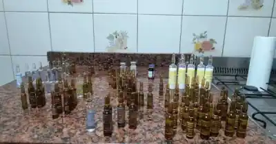 Encontraron sin vida a un enfermero en su departamento con más de 50 ampollas de medicamentos hospitalarios