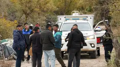 Un trabajador rural vio algo tirado en el camino y dio aviso: lo que encontró la policía en la finca