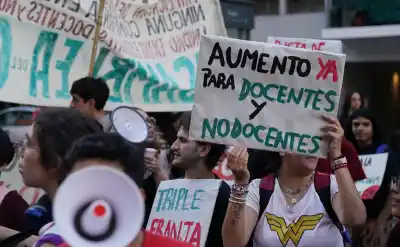 El paro universitario que paraliza las aulas y las cuentas que no cierran