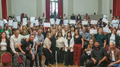 Se capacitaron en gastronomía en su barrio y ahora podrán terminar la escuela sin salir de la zona