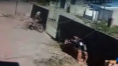 Un intruso aprovechó la siesta para llevarse un valioso rodado de un patio