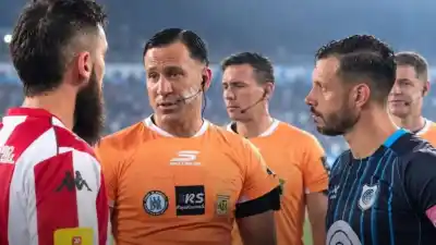 El árbitro del polémico Gimnasia-San Martín rompió el silencio: "Quieren instalar que..."