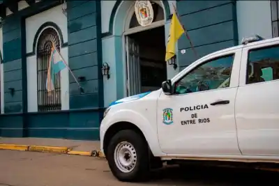 Volvió a la casa con la bicicleta que se habría llevado y la esperaban: terminó aprehendida