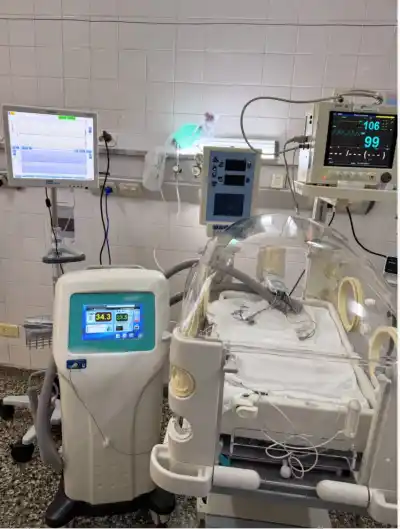 El hospital Materno Neonatal de Corrientes ya usa un equipo que enfría a los bebés: por qué lo hacen