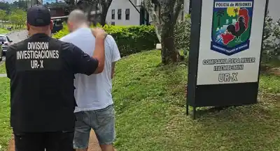Lo buscaban por acercarse a quien no debía: apareció en pleno centro y terminó entregándose