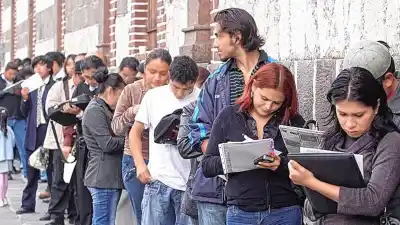 En Santa Fe 2 de cada 3 jóvenes que trabajan quedan fuera del sistema: el dato que preocupa