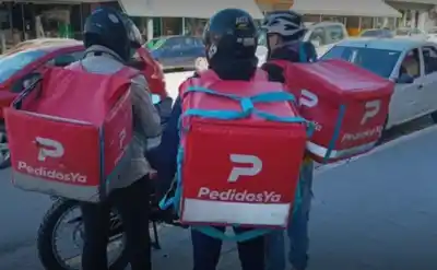 Quieren que cada motodelivery de Comodoro tenga su identificación: los números que manejan sorprenden