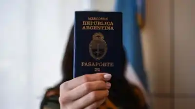 El trámite del pasaporte en San Juan: los tres errores que te dejan sin viaje