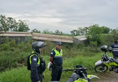 Un tren cargado de azúcar descarriló en Simoca y hay un detalle que nadie se explica