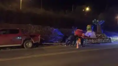 La carroza se desviaba de su carril: bajó a acomodarla y terminó aplastado en Jujuy
