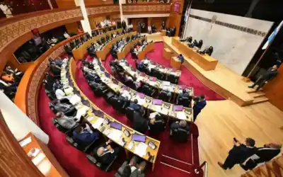 Tucumán debate el régimen penal juvenil y un ajuste millonario que ya genera ruido