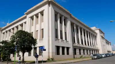 Una nena tuvo dos abogados distintos según con quién vivía y la Justicia terminó sancionando a los padres