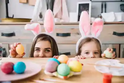Del fuego a los huevos rojos: las tradiciones de Pascua que pocos conocen