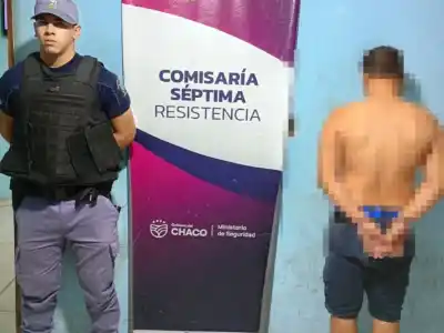 Una mujer sacó a sus hijos de la casa a los gritos y la policía entró a buscarlo