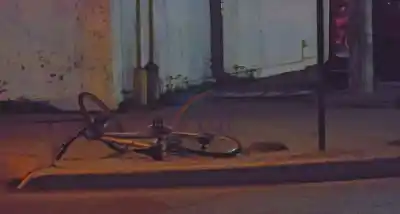 Iba en bici por Río Grande y una camioneta la embistió: qué encontró el test al conductor